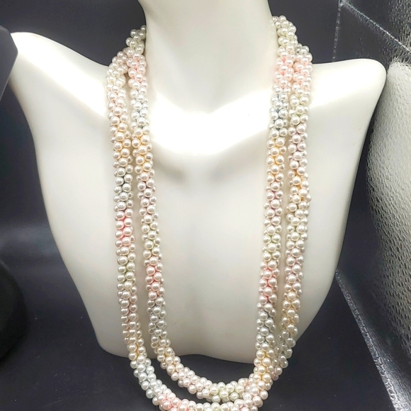N3024 Rainbow threaded pearl necklace  unique - Picture 1 of 2